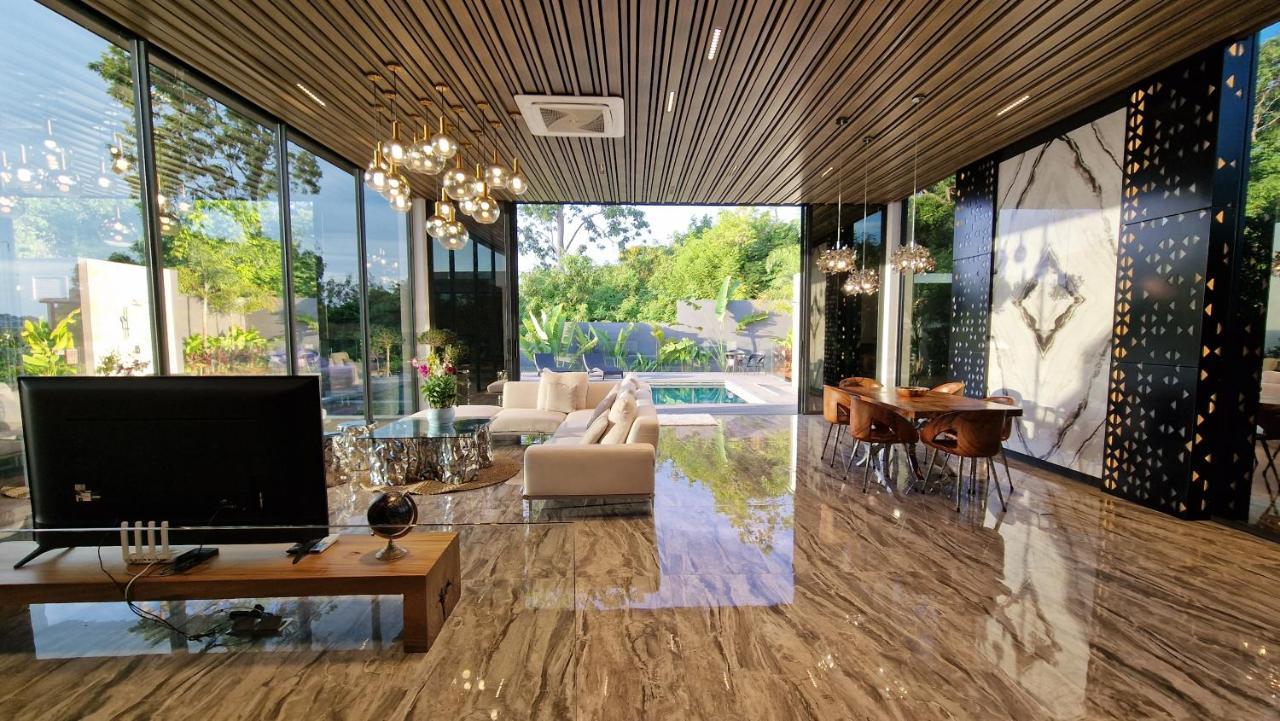 Villa Obsidian, With Staff, Sea View And Walk To Choeng Mon Beach Εξωτερικό φωτογραφία